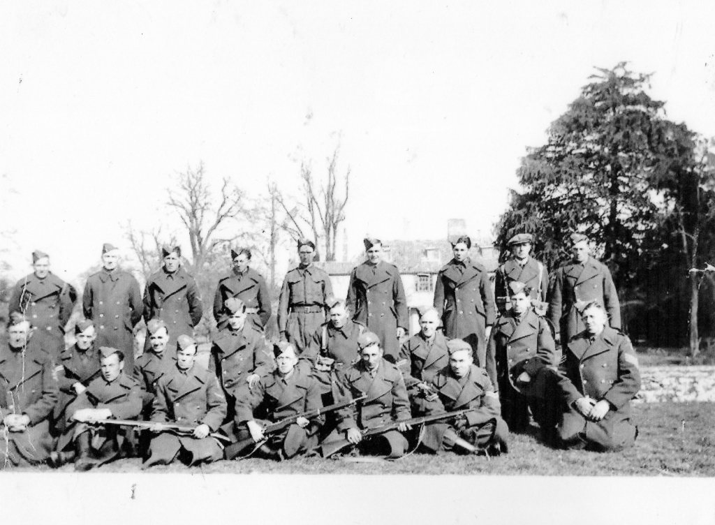 This image has an empty alt attribute; its file name is bay797-2.jpg